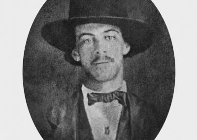 Lewis Leary